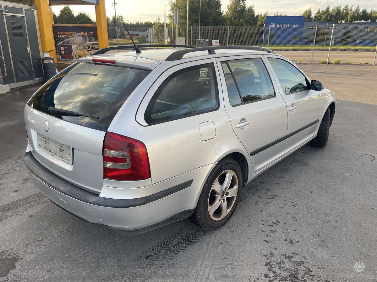 Skoda Octavia 2009 — interior