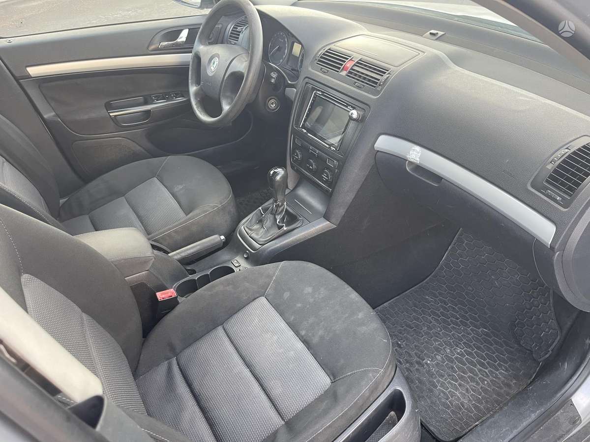 Skoda Octavia 2009 — photo 5