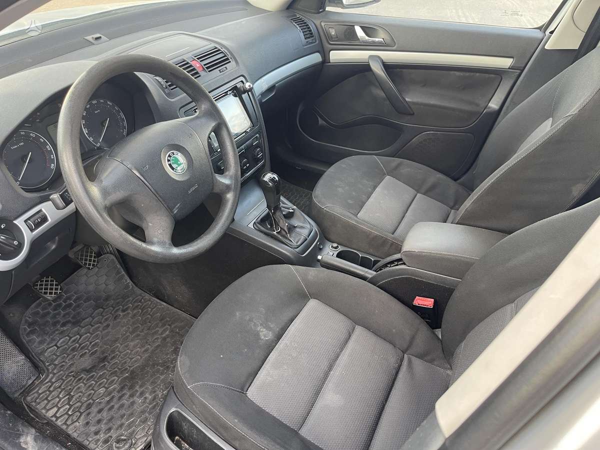 Skoda Octavia 2009 — photo 6