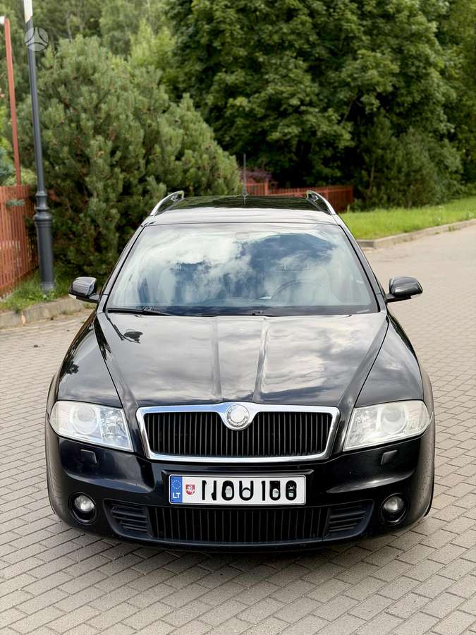 Skoda Octavia 2009 — interior
