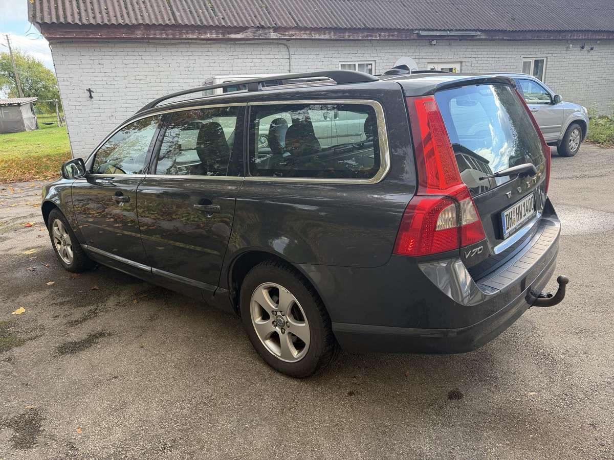 Volvo V70 2009 — engine 2400 cm³, 163 HP (120kW)