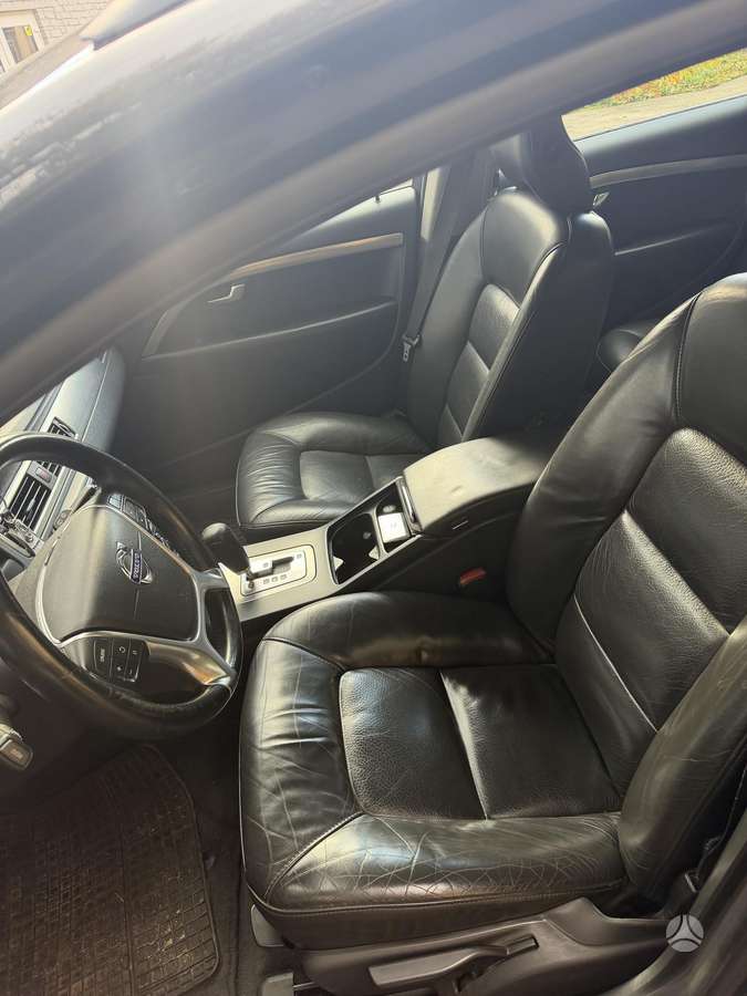 Volvo V70 2009 — photo 5