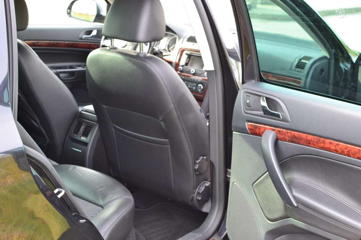 Skoda Octavia 2011 — фото 12