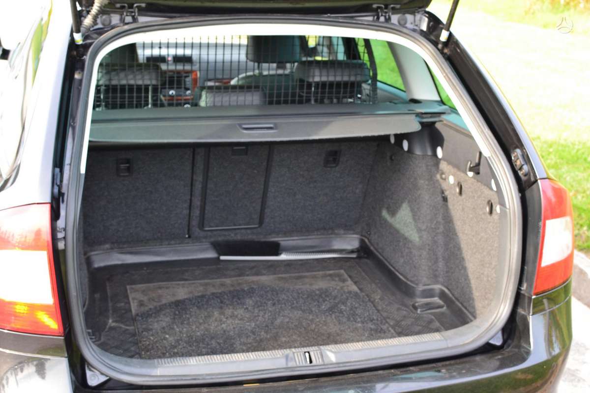 Skoda Octavia 2011 — фото 14