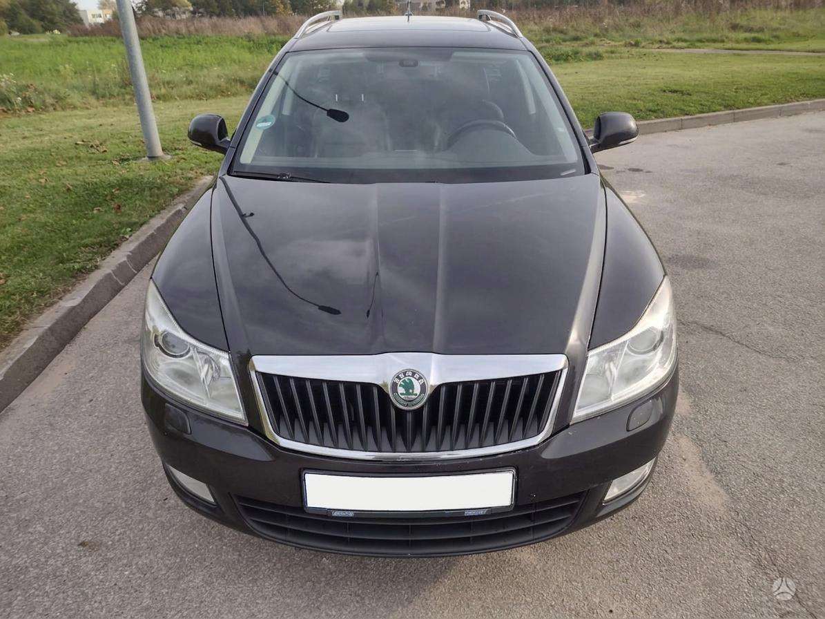 Skoda Octavia 2011 — вигляд ззаду
