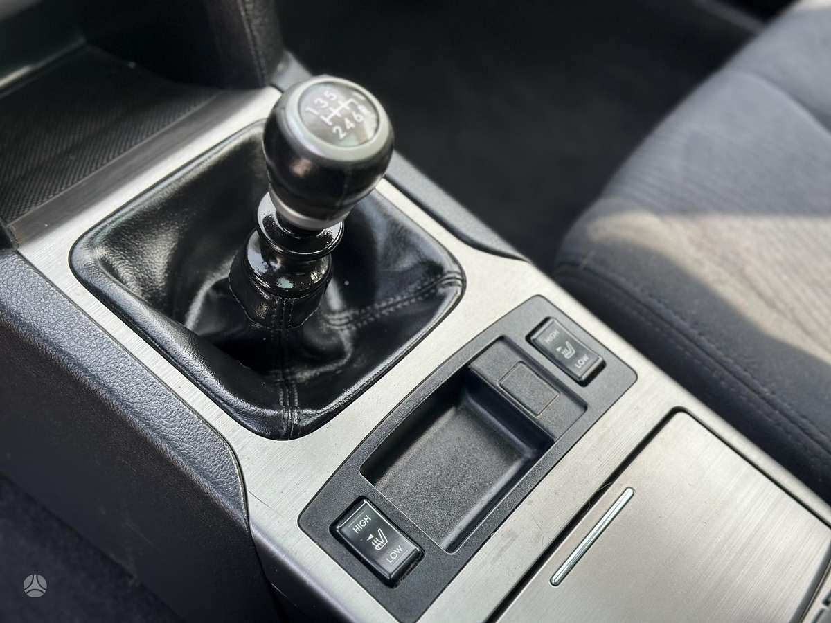 Subaru Outback 2010 — photo 19