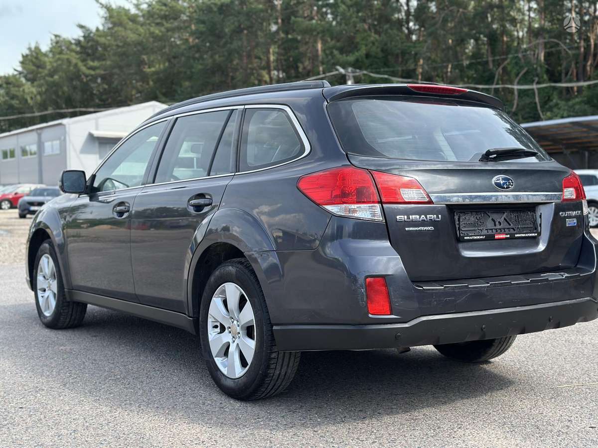 Subaru Outback 2010 — photo 9