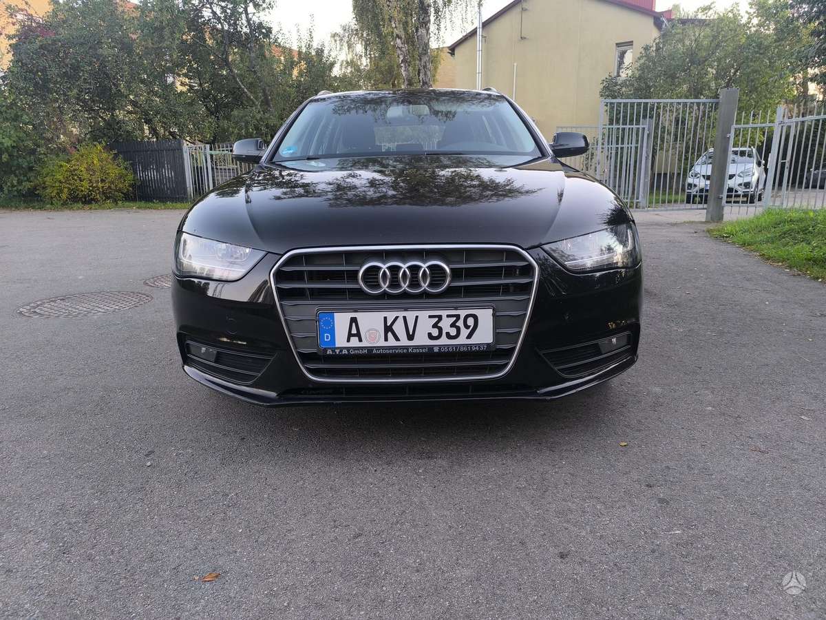 Audi A4 2014 — салон