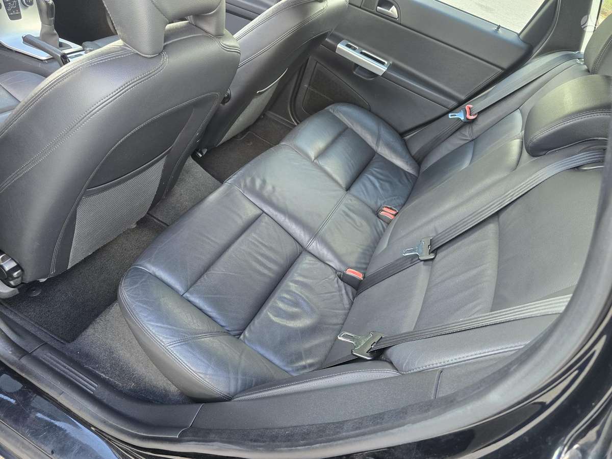 Volvo V50 2012 — photo 11