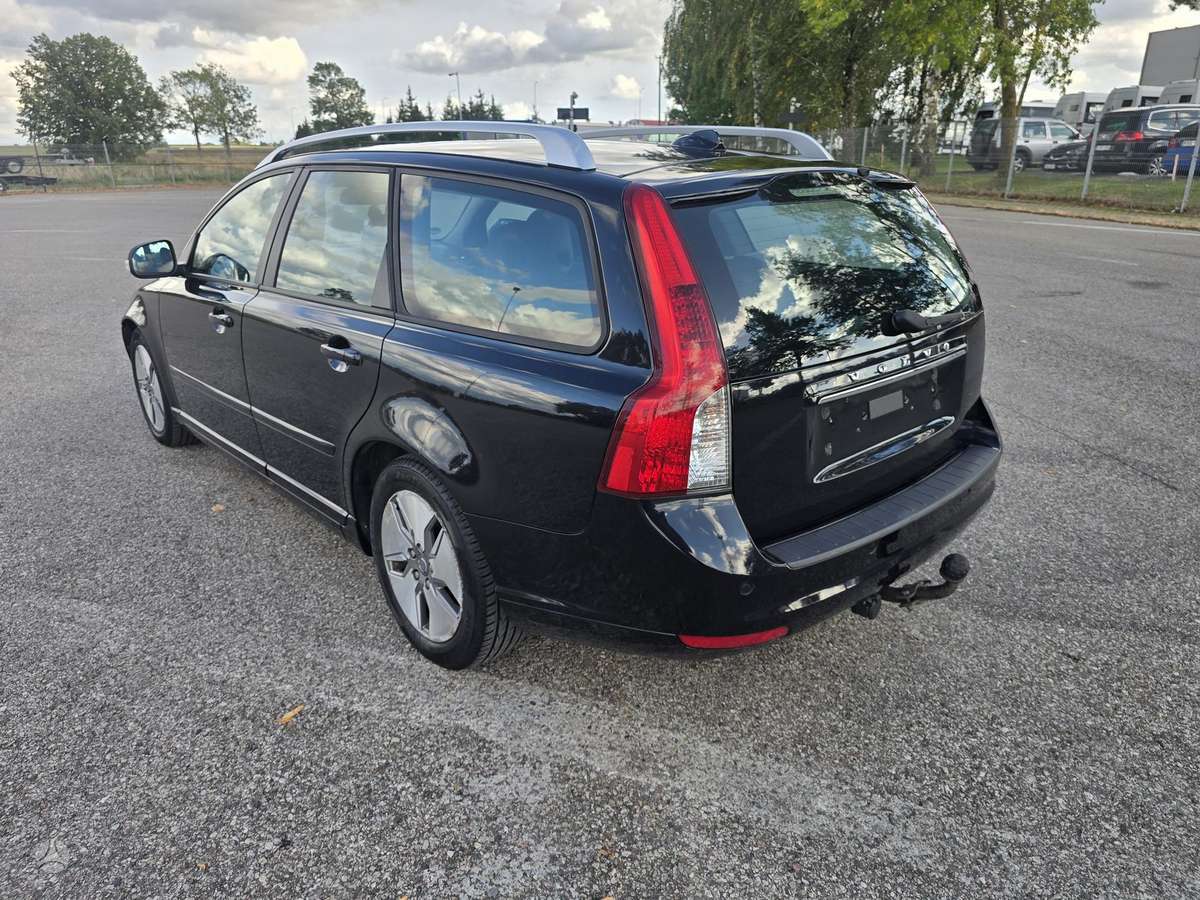 Volvo V50 2012 — photo 6