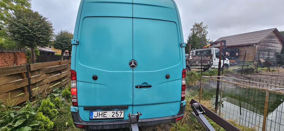 Mercedes-Benz Sprinter 2006 — двигун 2200 cm³, 109 HP (80kW)