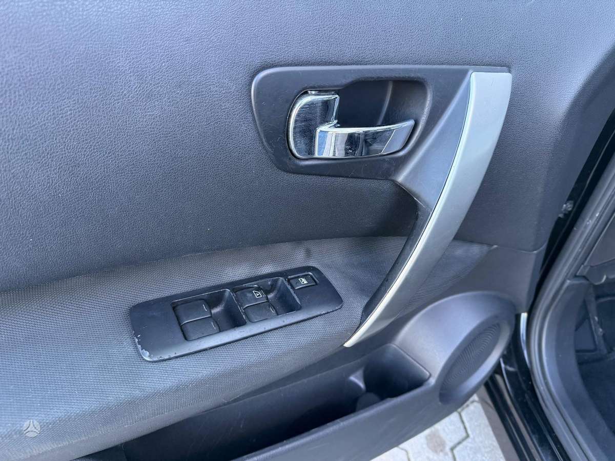 Nissan Qashqai 2009 — photo 28