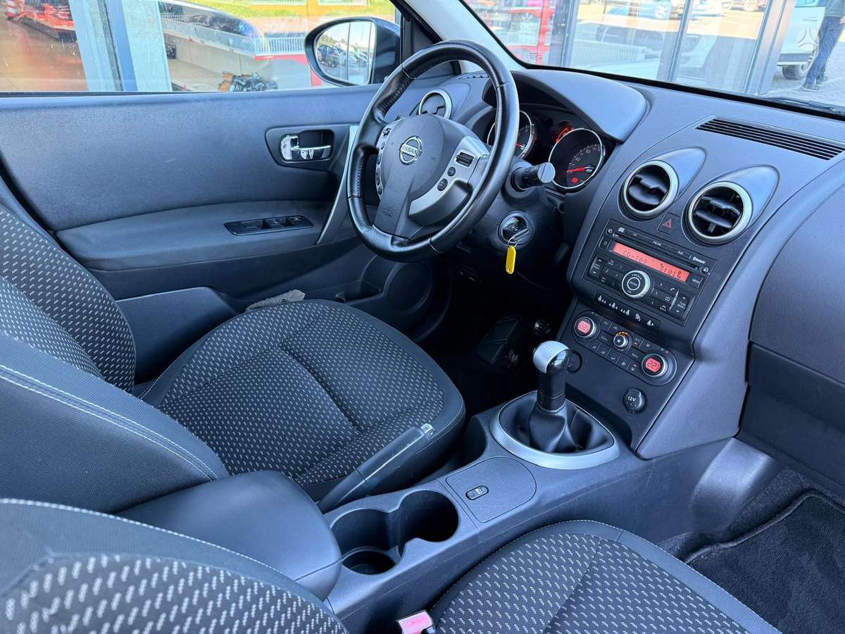 Nissan Qashqai 2009 — photo 9