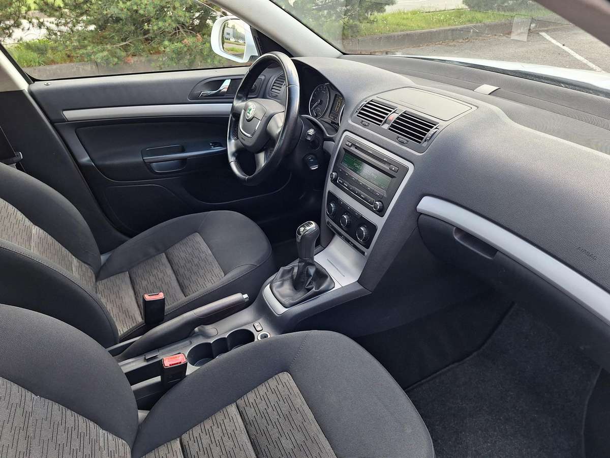 Skoda Octavia 2012 — photo 7