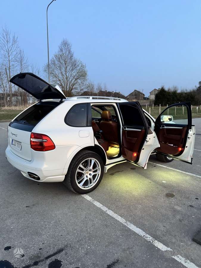 Porsche Cayenne 2007 — photo 13