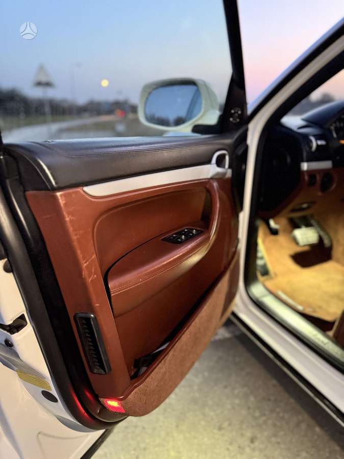 Porsche Cayenne 2007 — photo 16