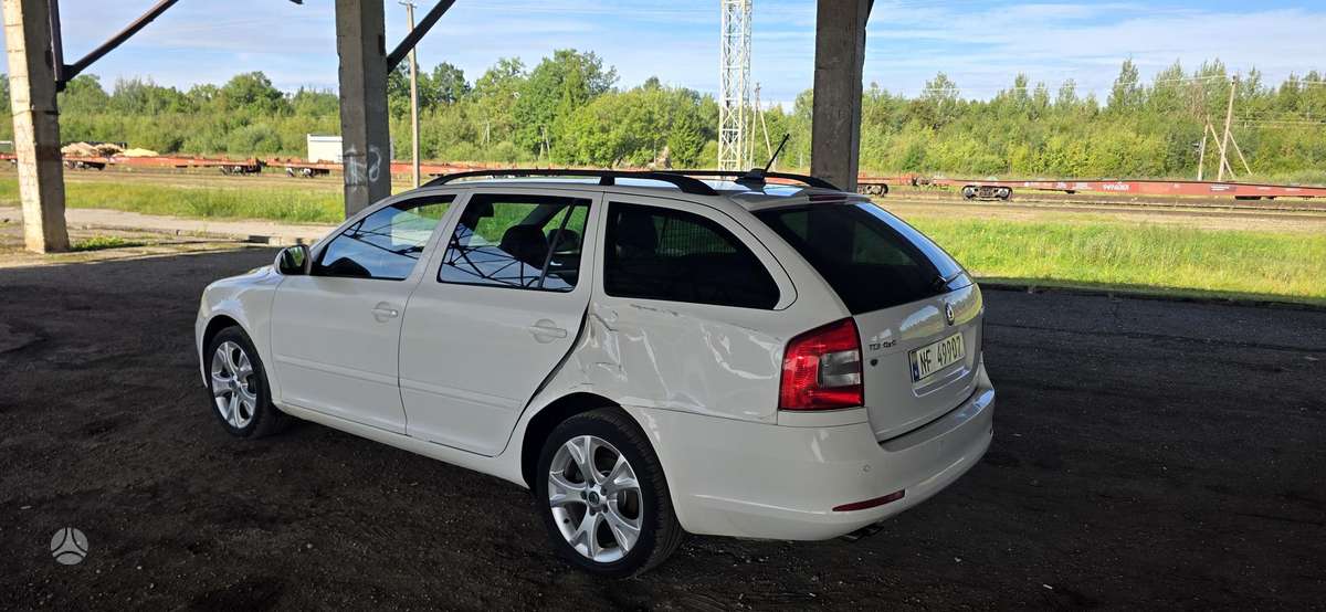 Skoda Octavia 2011 — photo 6