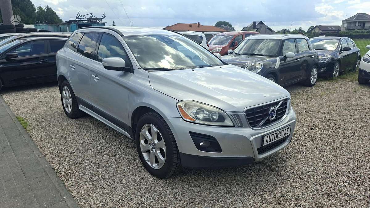 Volvo XC60 2010 — двигун 2400 cm³, 185 HP (136kW)