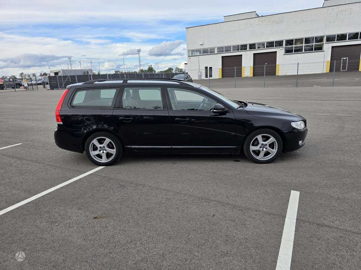 Volvo V70 2015 — engine 1969 cm³, 150 HP (110kW)
