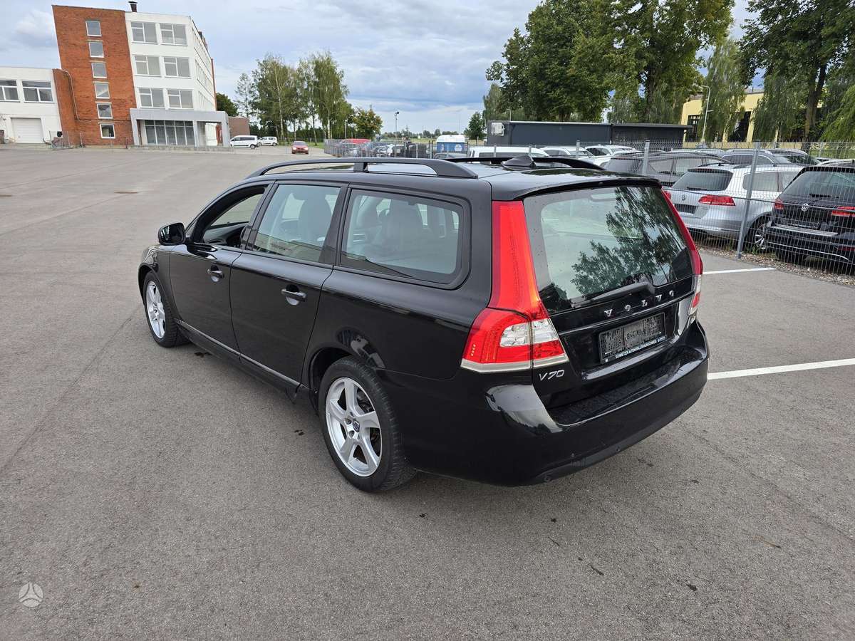 Volvo V70 2015 — photo 7