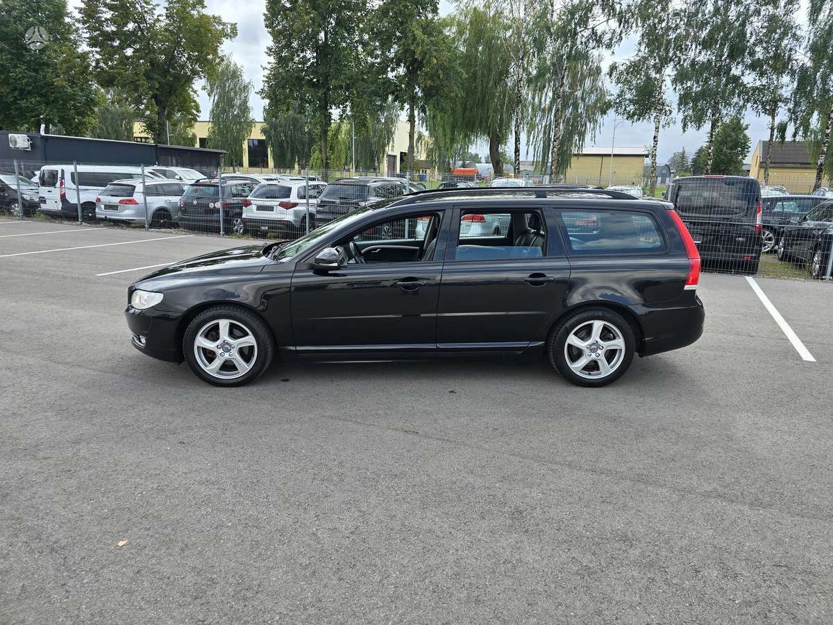 Volvo V70 2015 — photo 8