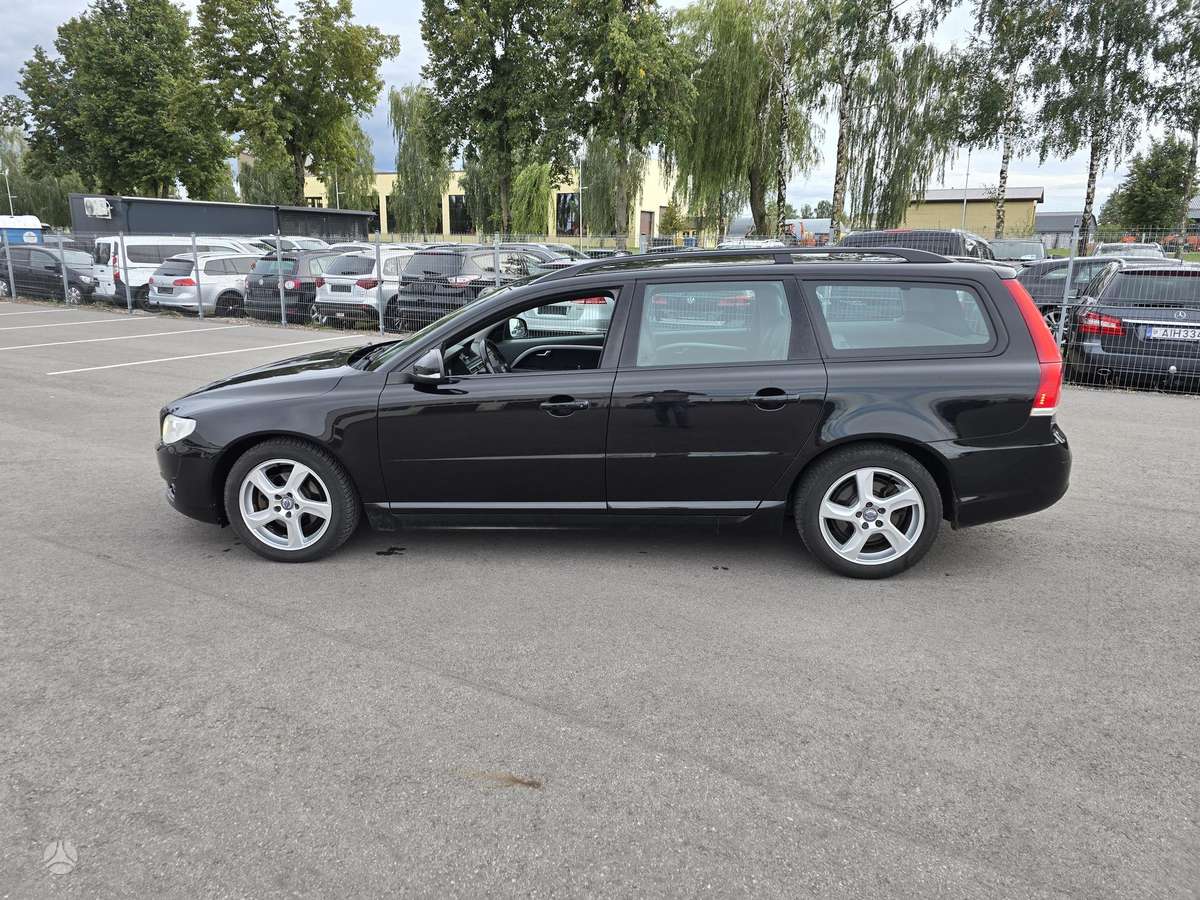 Volvo V70 2015 — photo 8