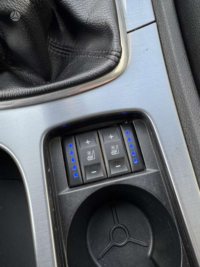 Ford Mondeo 2013 — photo 17