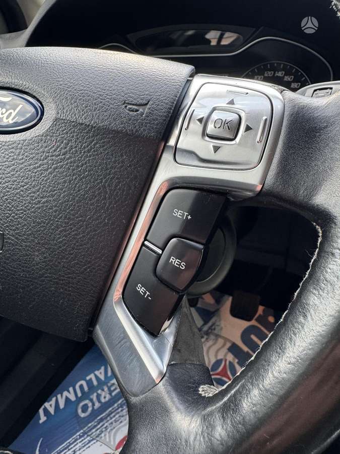 Ford Mondeo 2013 — photo 18