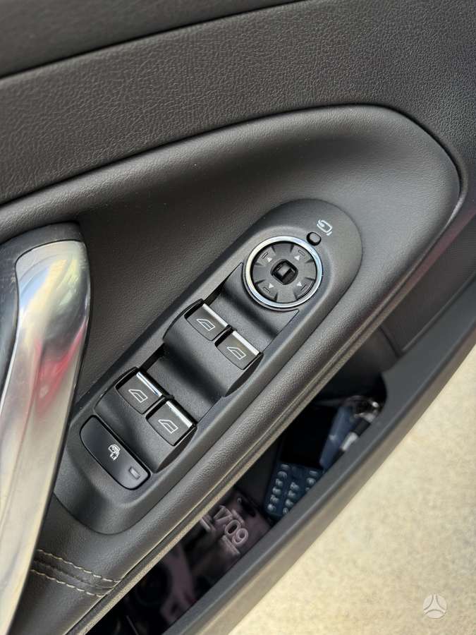 Ford Mondeo 2013 — photo 22