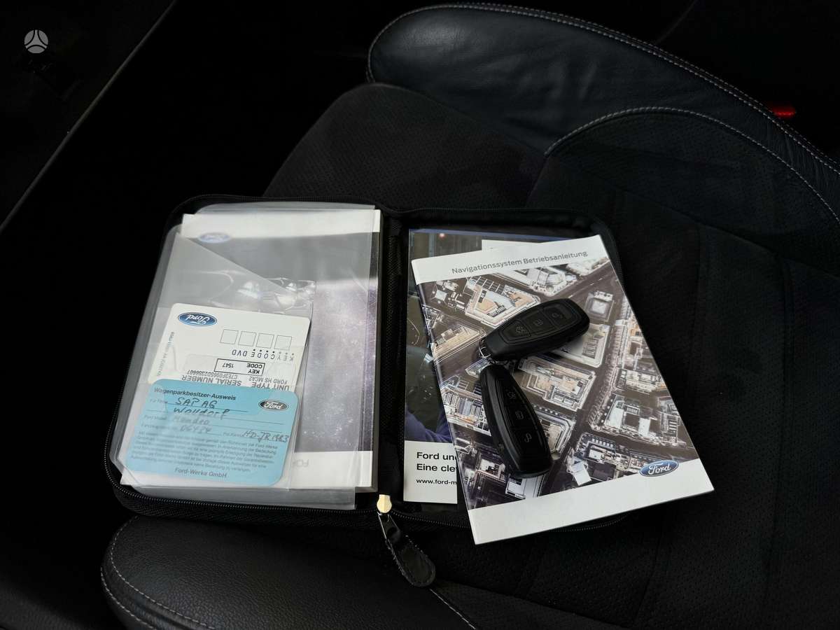 Ford Mondeo 2013 — photo 34