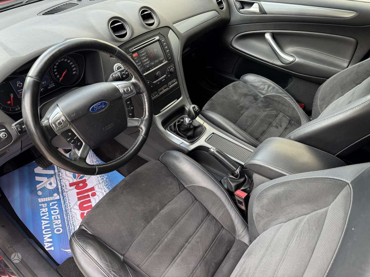 Ford Mondeo 2013 — photo 7