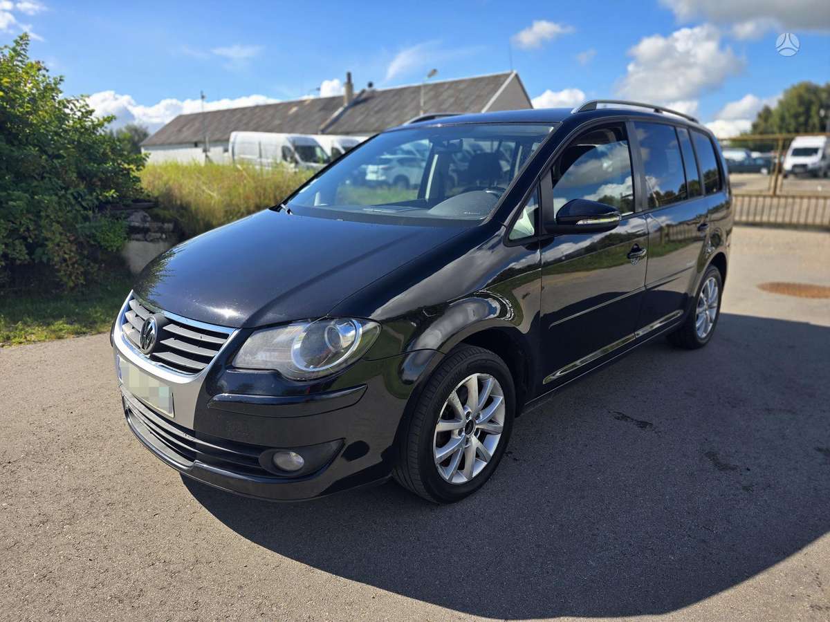 Volkswagen Touran, 2010