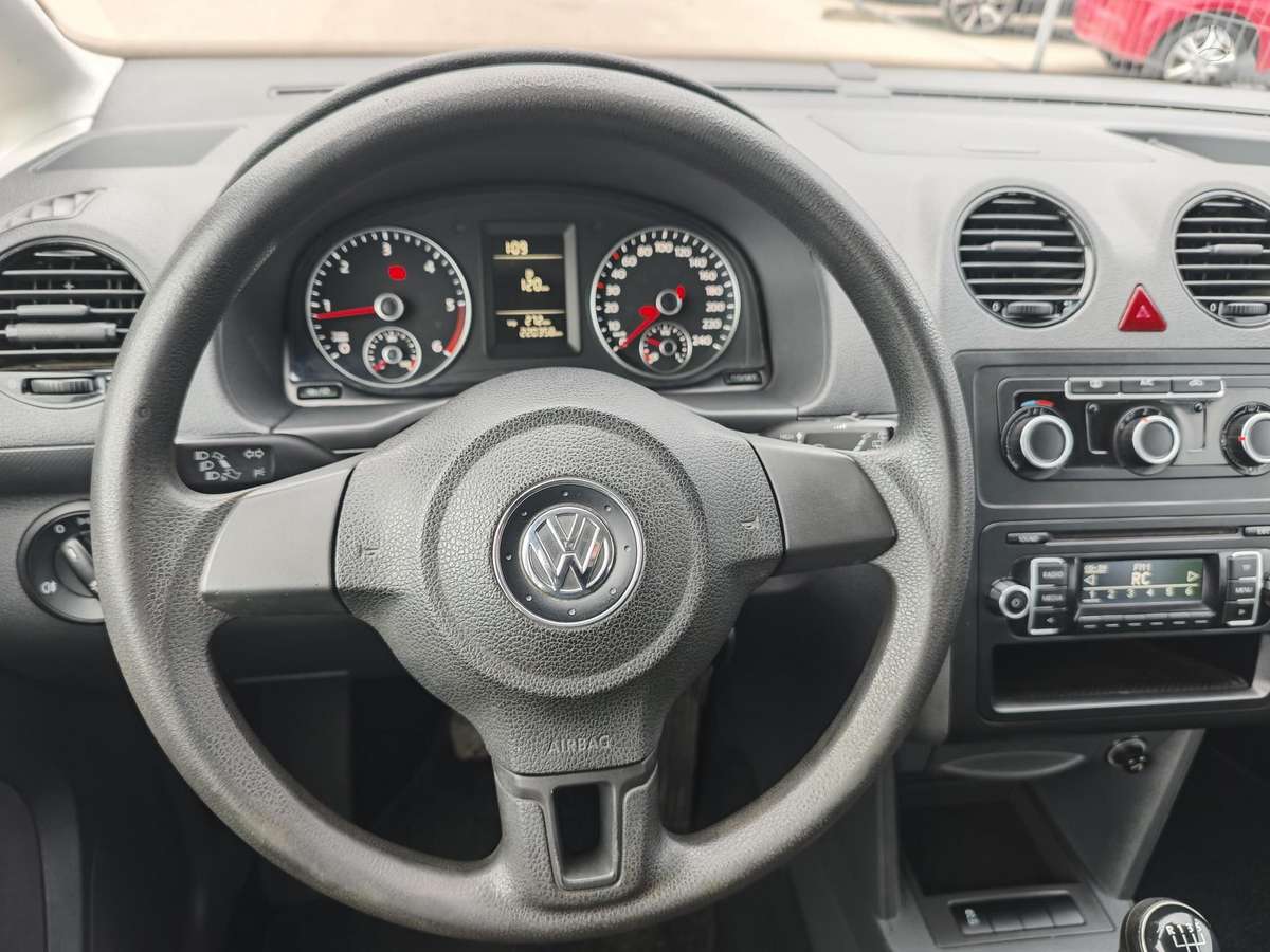 Volkswagen Caddy 2014 — photo 9