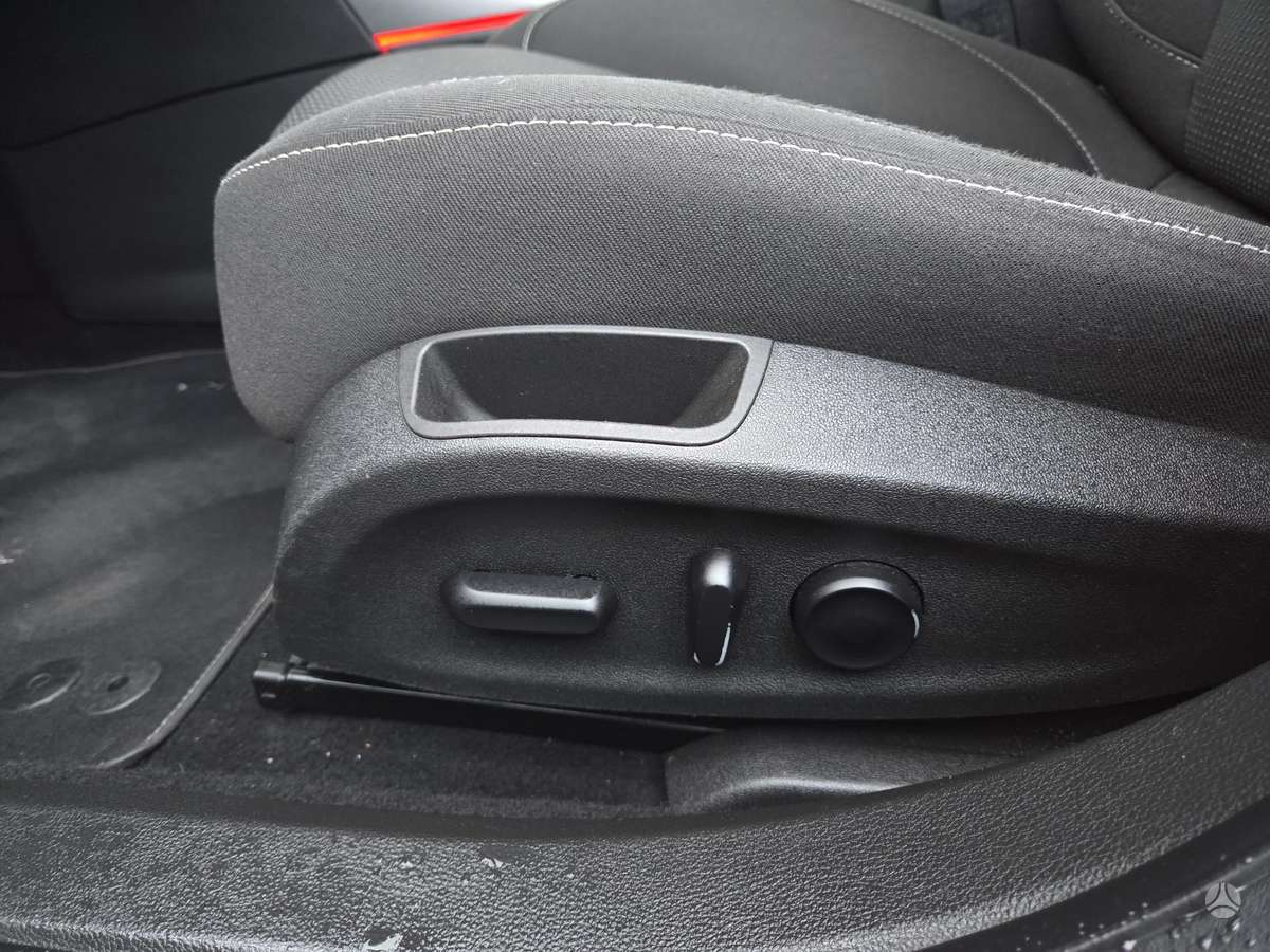Opel Astra 2013 — photo 23