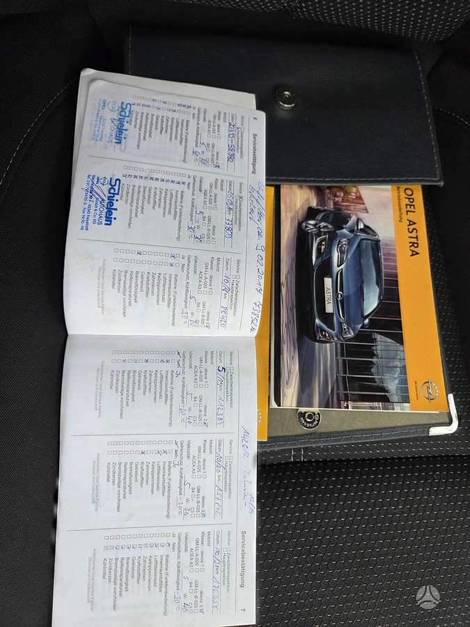 Opel Astra 2013 — photo 24