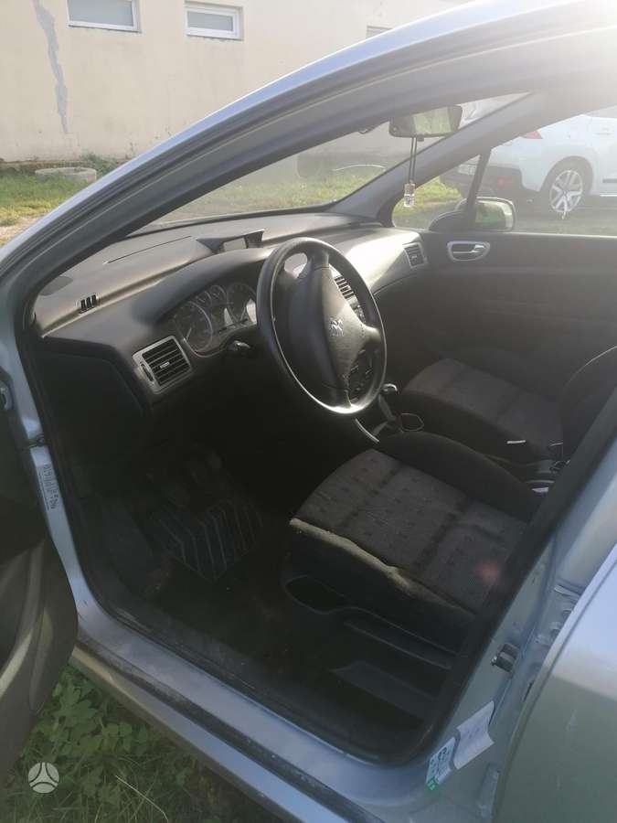 Peugeot 307 2004 — photo 9