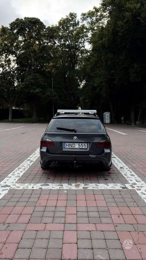 BMW 525 2009 — двигун 2993 cm³, 197 HP (145kW)