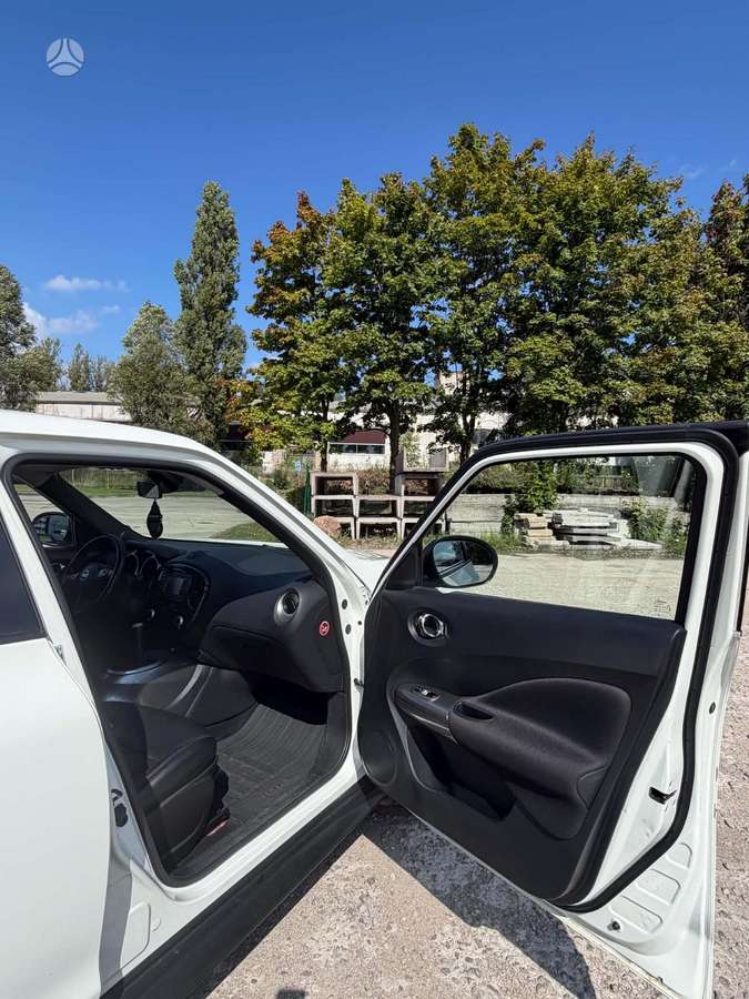 Nissan Juke 2013 — photo 11