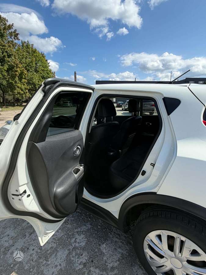 Nissan Juke 2013 — photo 9