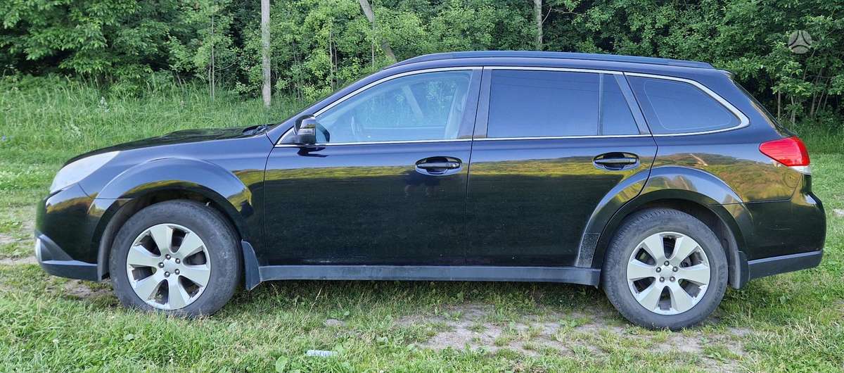 Subaru Outback 2013 — engine 1998 cm³, 150 HP (110kW)
