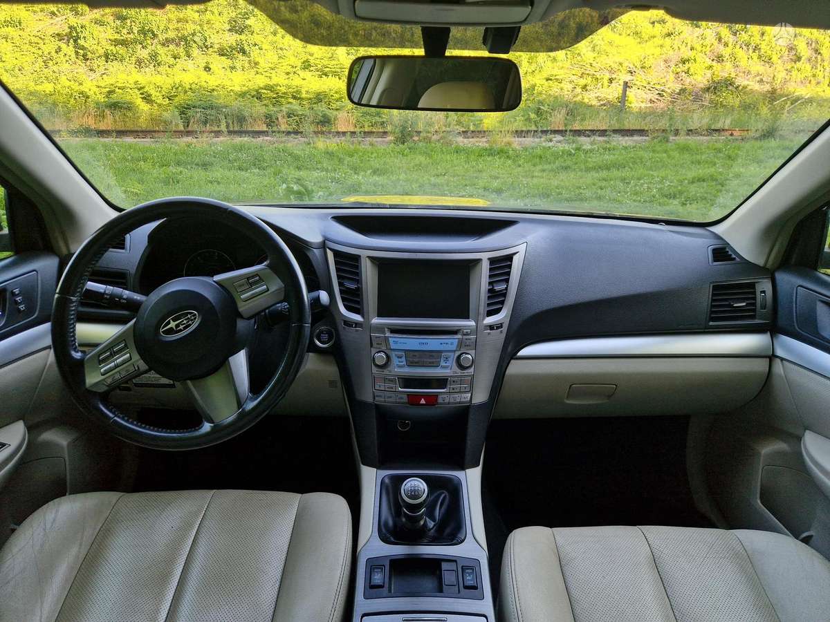 Subaru Outback 2013 — photo 8