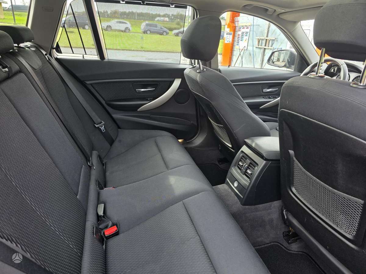 BMW 320 2014 — photo 13