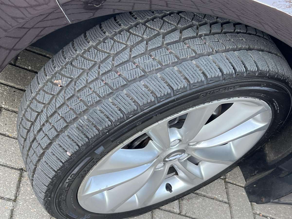 Opel Zafira 2012 — photo 16