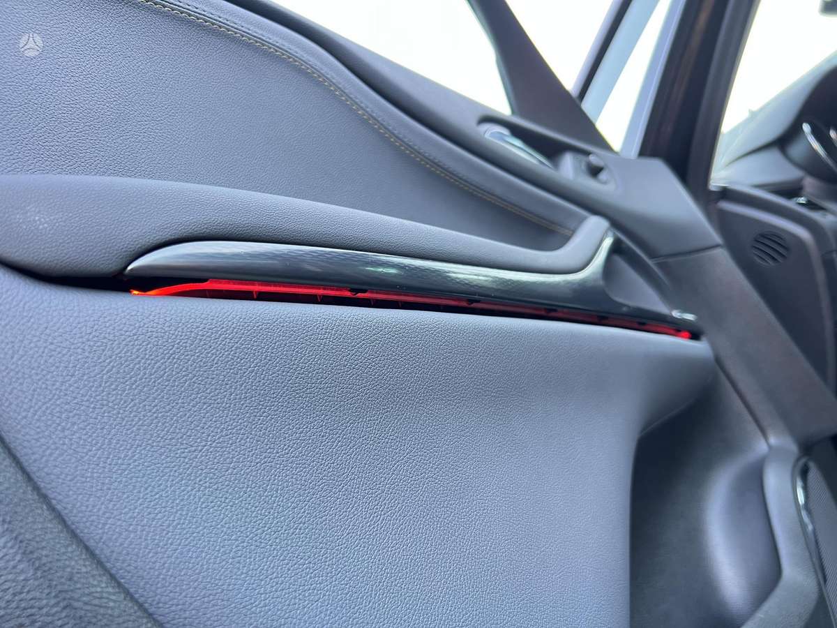 Opel Zafira 2012 — photo 32