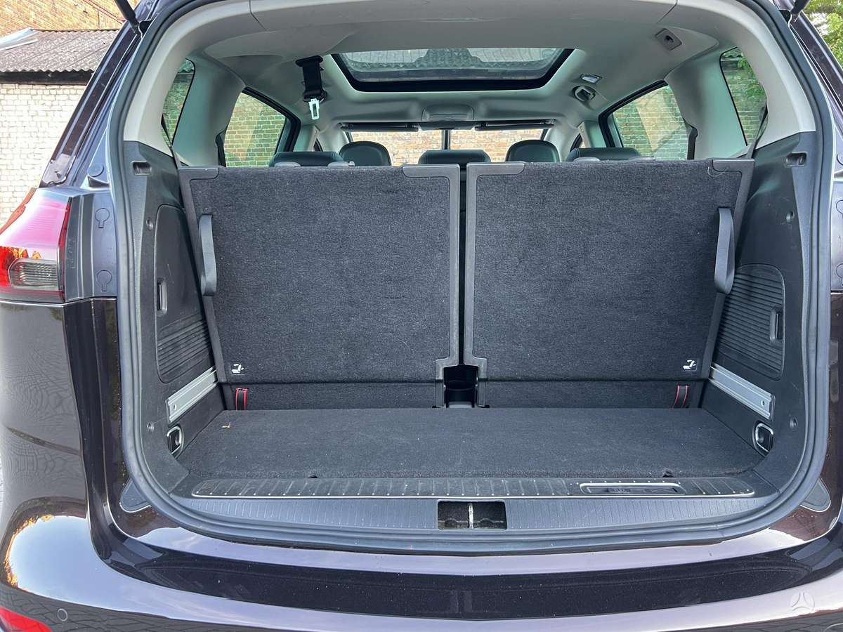 Opel Zafira 2012 — photo 33