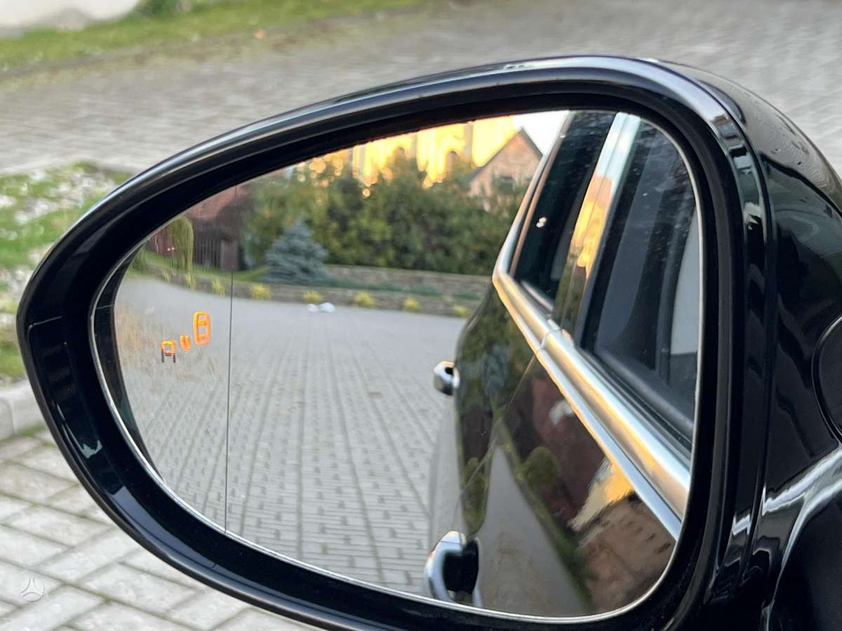 Opel Zafira 2012 — photo 53