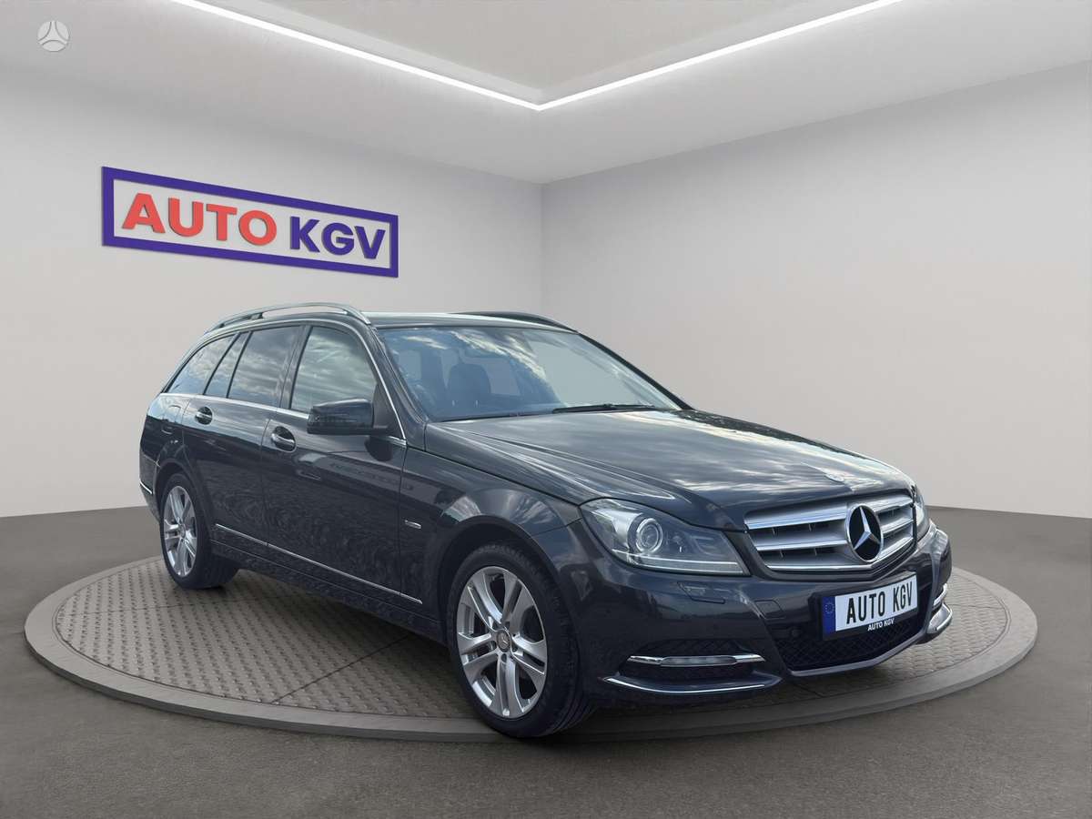 Mercedes-Benz C180 2011 — photo 7