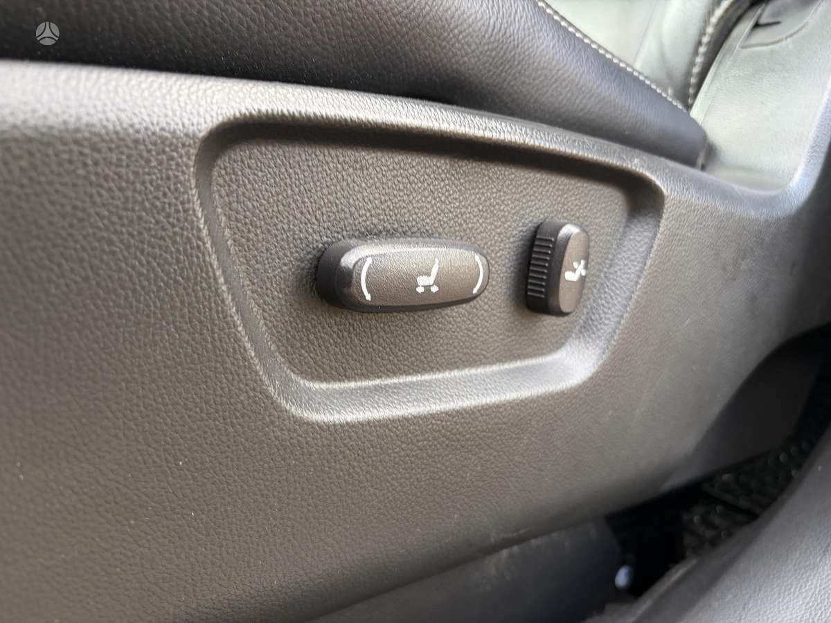 Chevrolet Captiva 2012 — photo 15