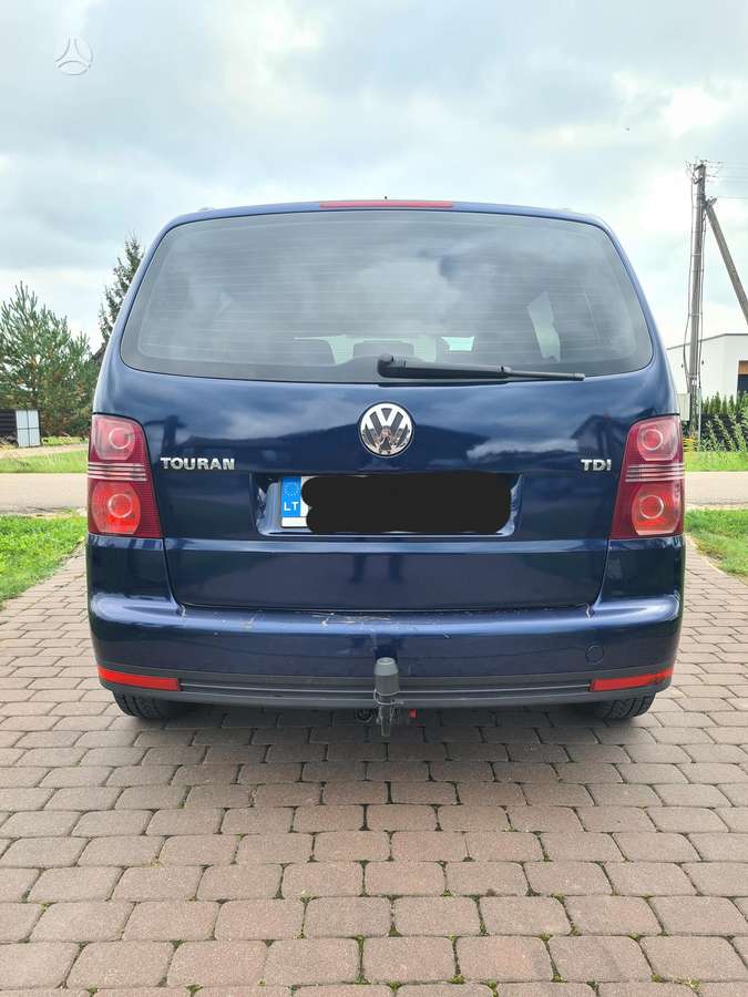 Volkswagen Touran 2009 — photo 6