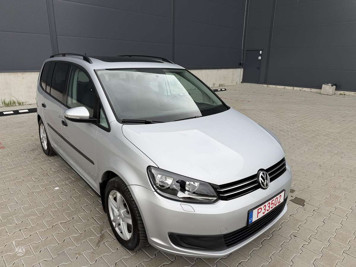 Volkswagen Touran 2011 — photo 8